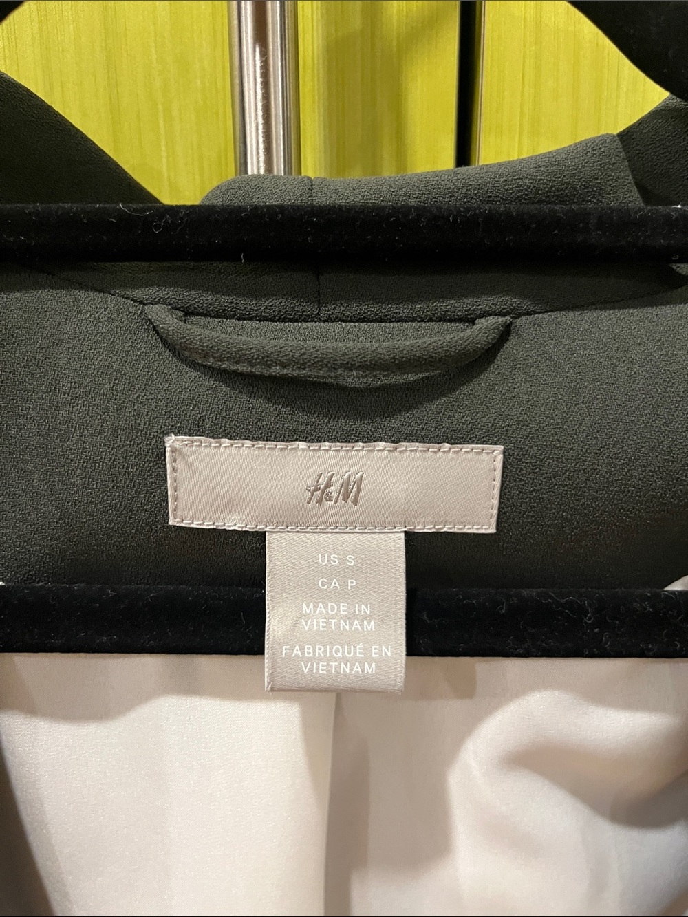 H&M Olive Green Open-Front Blazer with White Lining - Picture 2 of 5